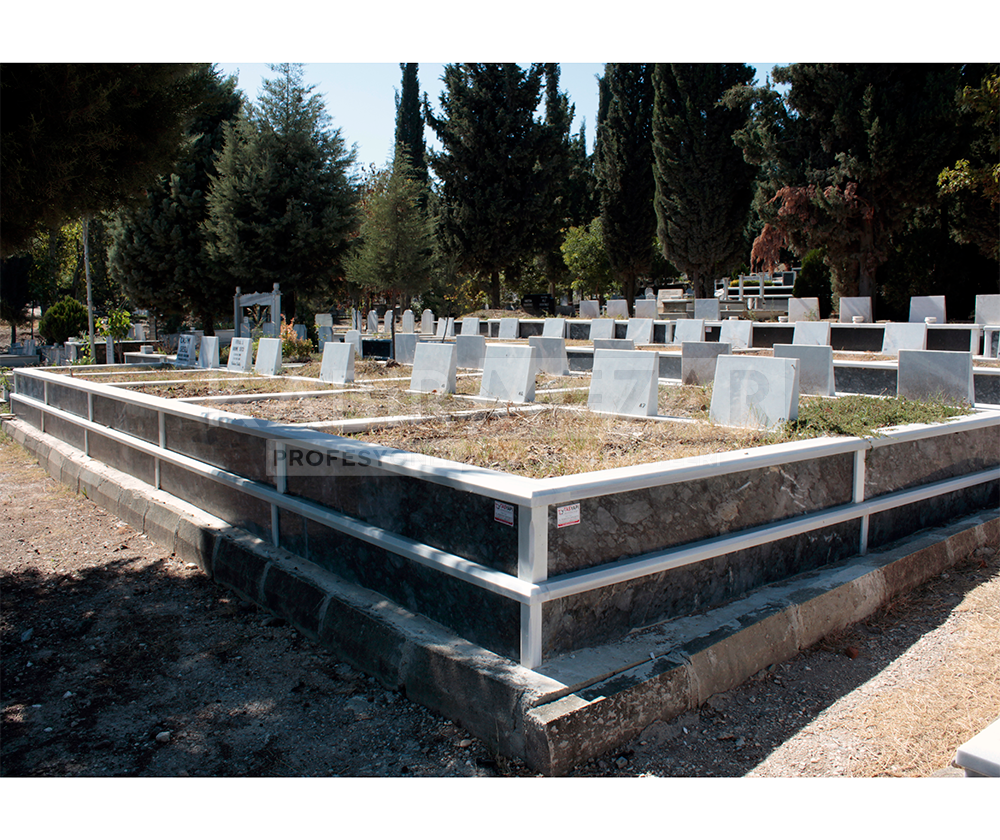 AKAB 01 Mermer Granit Geniş Aile Kabri Mezar Uygulaması